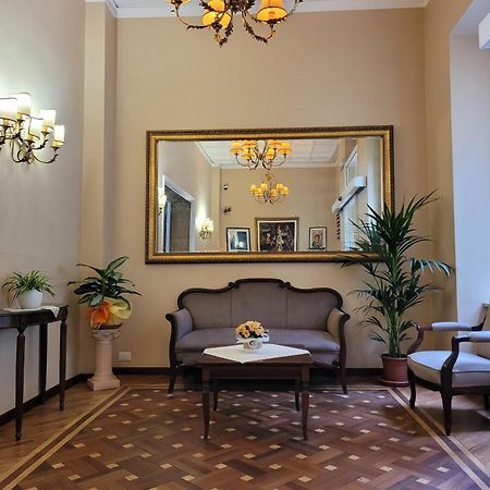 Hotel Villa Aricia Ariccia Buitenkant foto