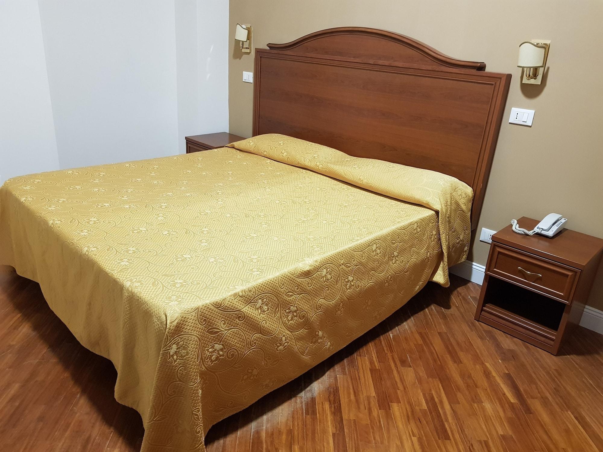 Hotel Villa Aricia Ariccia Buitenkant foto