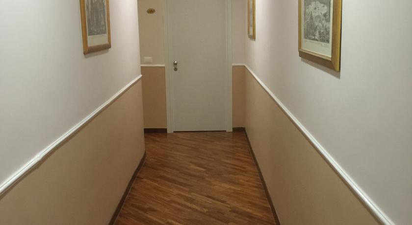 Hotel Villa Aricia Ariccia Buitenkant foto