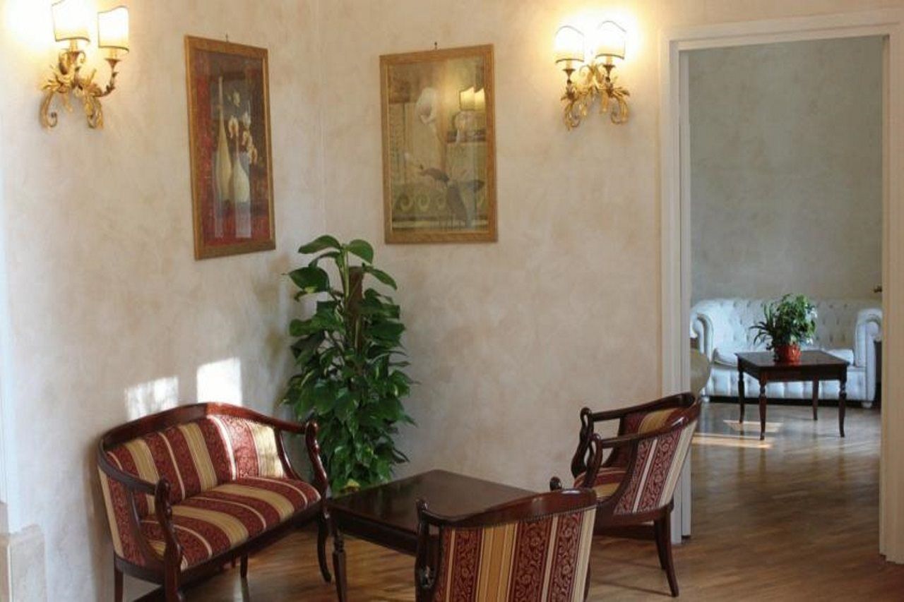 Hotel Villa Aricia Ariccia Buitenkant foto