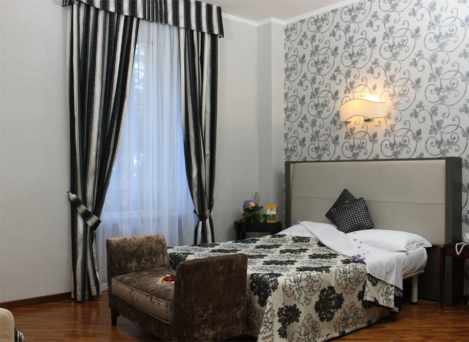 Hotel Villa Aricia Ariccia Buitenkant foto